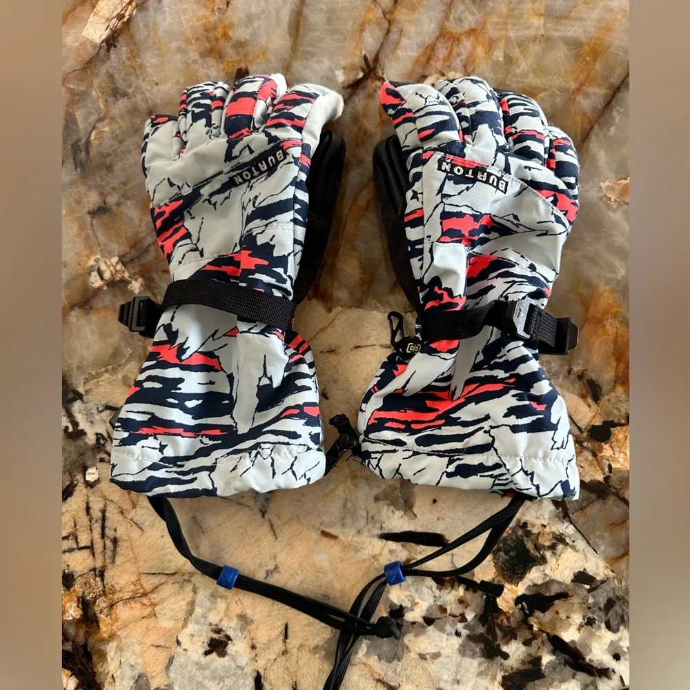 Burton ski mittens in light blue, navy and coral. Ballad Blue Summit Child Large